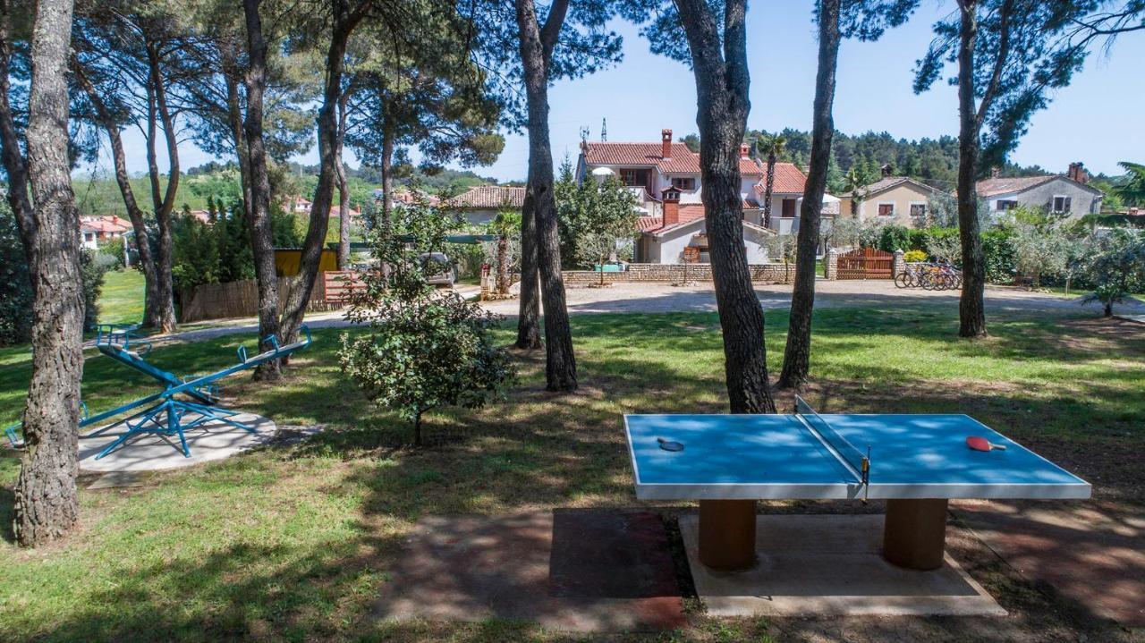 Apartments Rita Porec Bagian luar foto