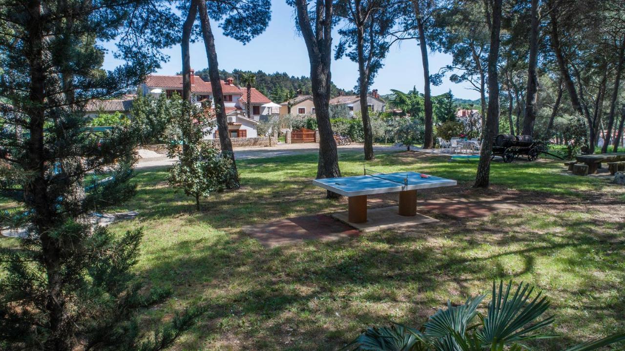 Apartments Rita Porec Bagian luar foto
